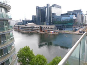 1 Bed Suite, Waterside, Canary Wharf